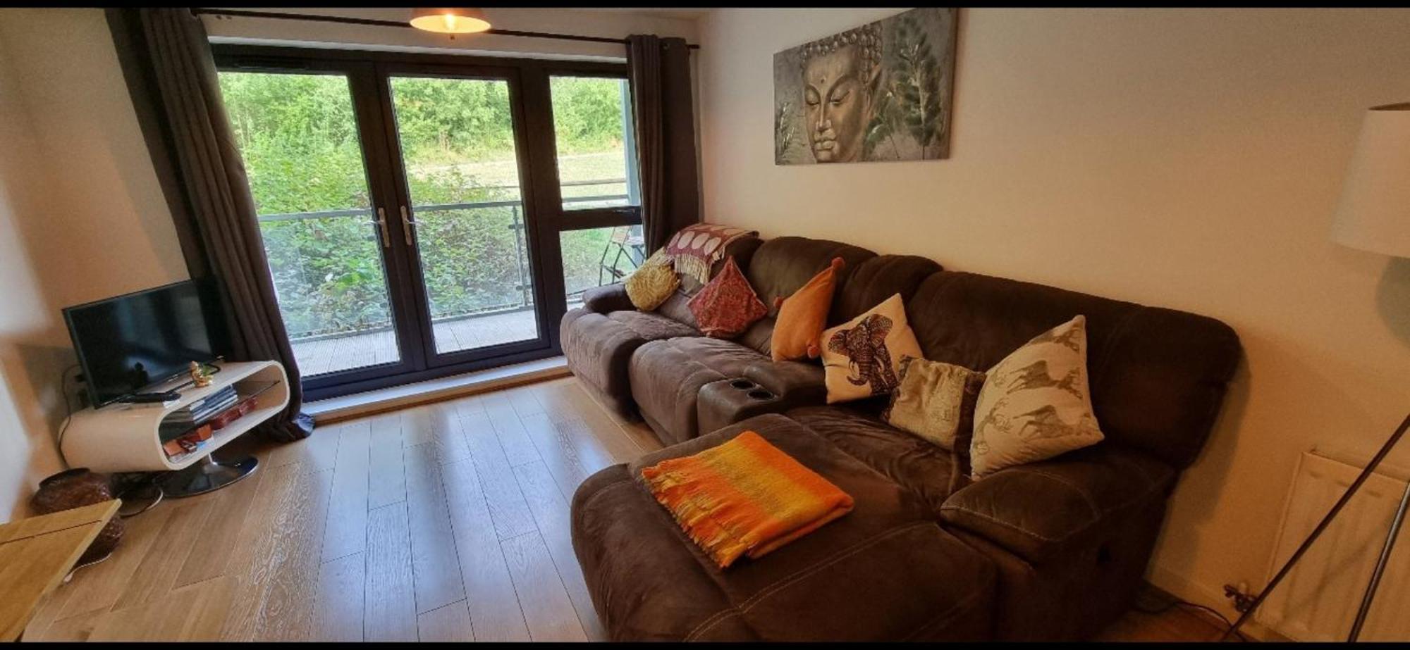 Brentwood Town Retreat - Large 2 Bedroom Apartment Εξωτερικό φωτογραφία